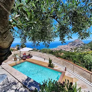 Bed & Breakfast Al 33 Giri, Cefalù